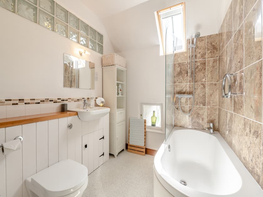 Bathroom | The Long Barn - Sadler House Farm Cottages, Goathland, near Whitby