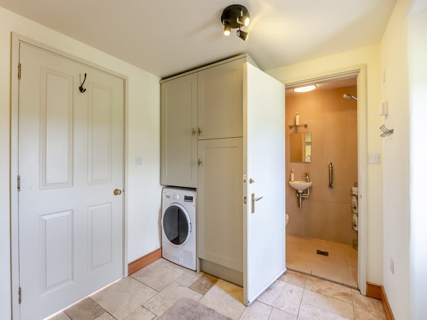 Utility room | The Long Barn - Sadler House Farm Cottages, Goathland, near Whitby