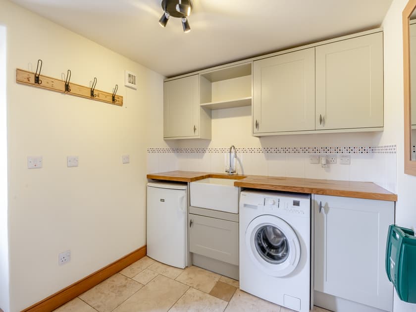 Utility room | The Long Barn - Sadler House Farm Cottages, Goathland, near Whitby