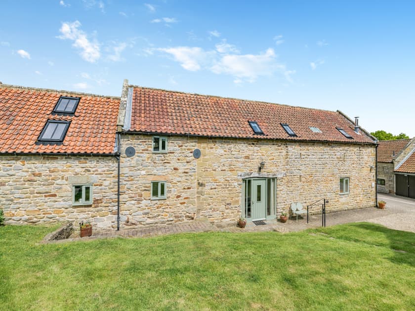 Exterior | The Long Barn - Sadler House Farm Cottages, Goathland, near Whitby