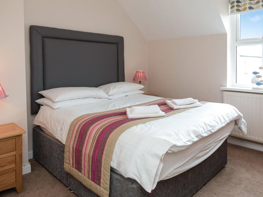 Double bedroom | Captain’s Lodge - Celtic Haven Resort, Lydstep, near Tenby