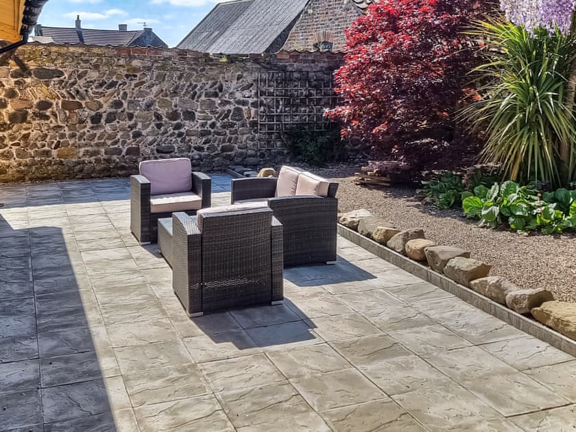 Sitting-out-area | West End Lodge, Ulrome