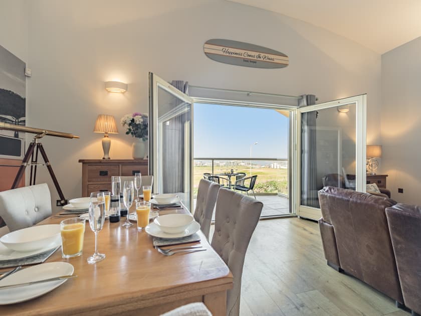 Dining Area | The Vista, Newquay