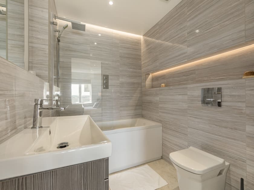 Bathroom | The Vista, Newquay