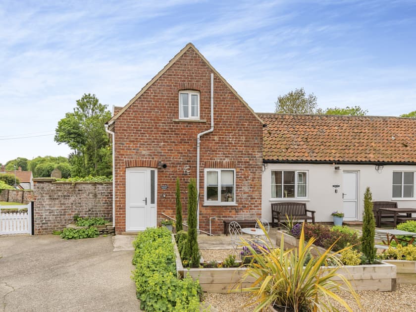 Exterior | Harvest - Grange Farm Cottages, Sewerby, near Bridlington