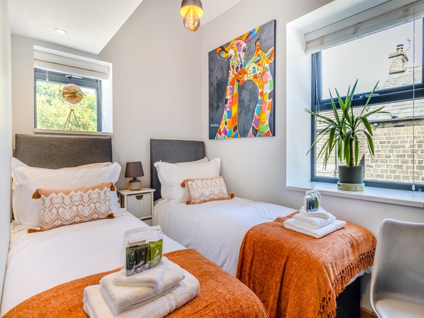 Twin bedroom | Squirrel Cottage, Glossop