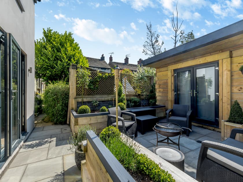 Outdoor area | Squirrel Cottage, Glossop