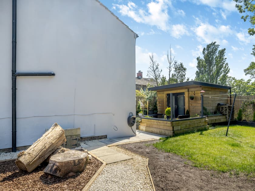 Exterior | Squirrel Cottage, Glossop