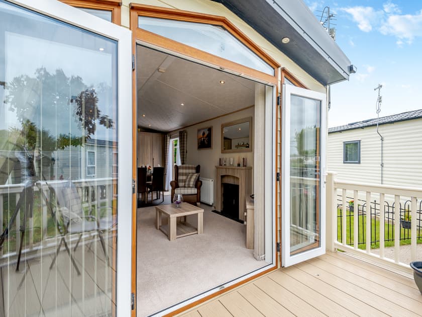 Exterior | Tradmach Lodge, Patrington