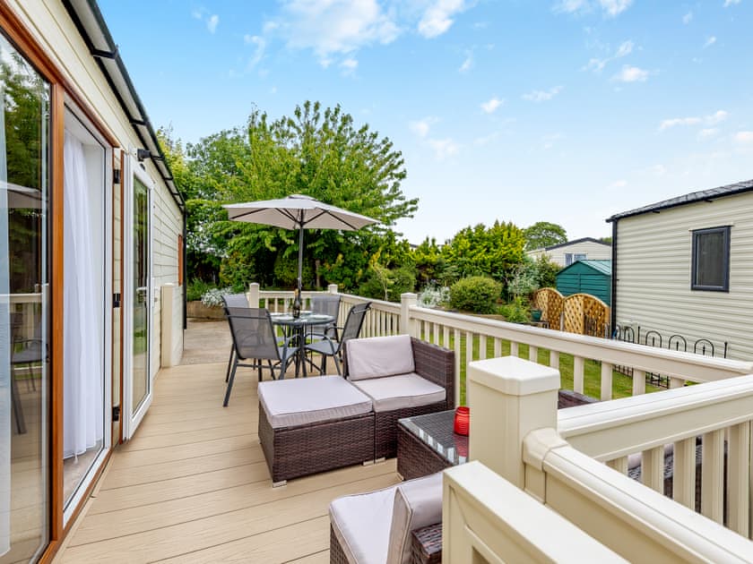 Sitting-out-area | Tradmach Lodge, Patrington
