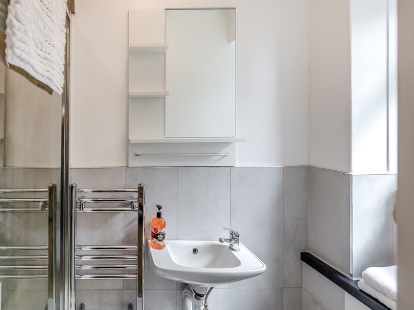 Bathroom | Mae’s Lodge, Birchington-on-Sea, near Margate