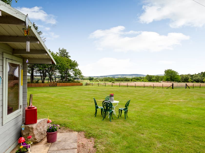 Garden | Glen Nevis Cottage, Inverurie