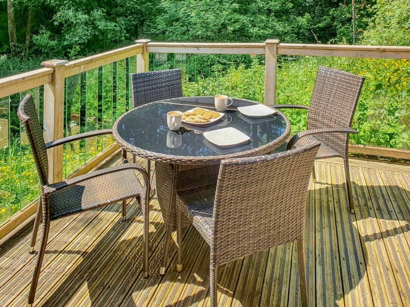 Sitting-out-area | Swn Y Nant, Brecon