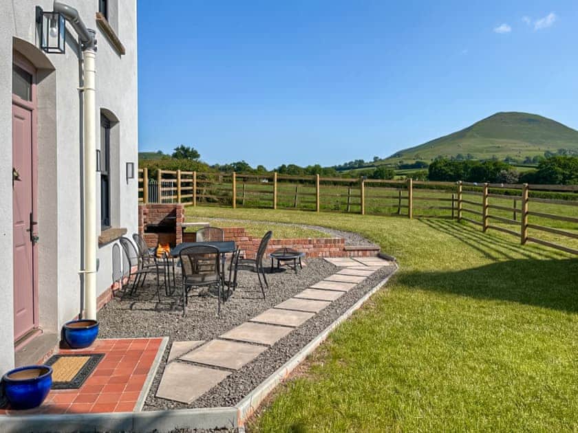Garden | Gwrlodde, Talgarth, near Brecon