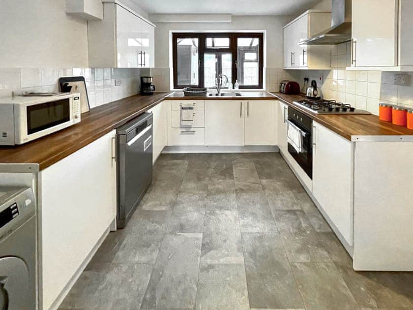 Kitchen | Wootton Park, Bristol