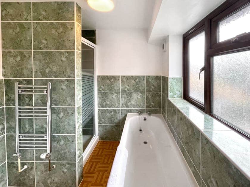 Bathroom | Wootton Park, Bristol
