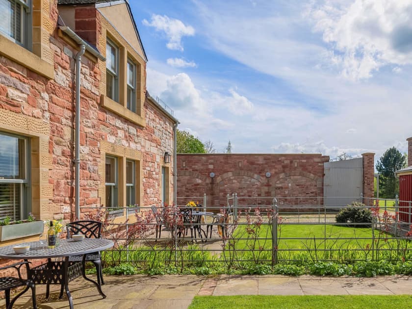 Garden | The Tackhouse - Castletoun Cottages, Greenlaw, near Duns