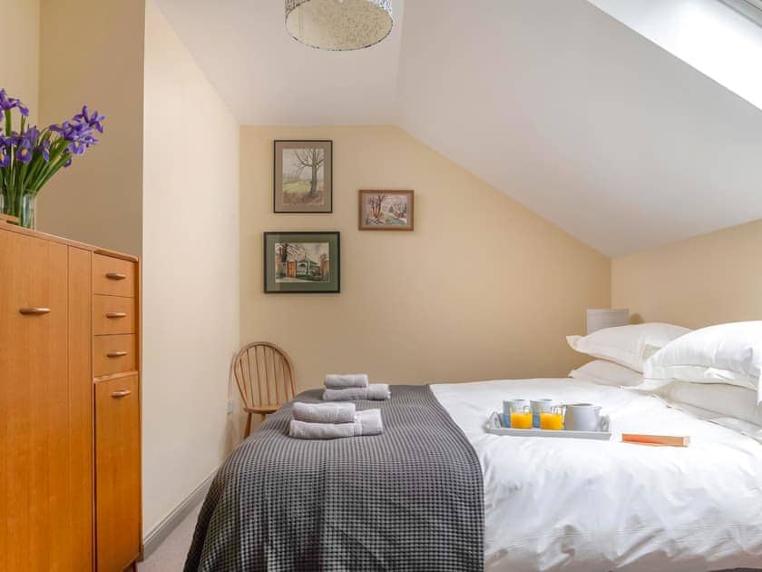 Double bedroom | Groom’s Bell - Castletoun Cottages, Greenlaw, near Duns