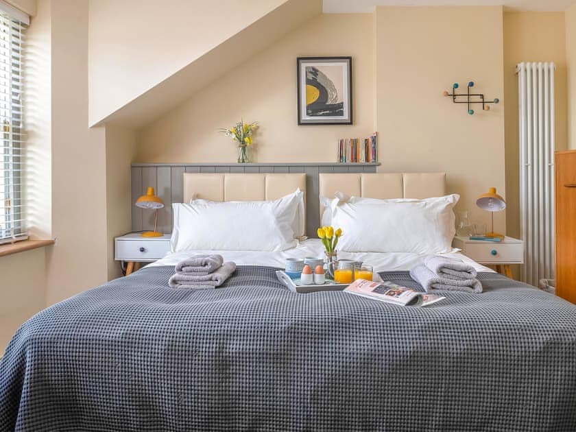 Double bedroom | Groom’s Bell - Castletoun Cottages, Greenlaw, near Duns