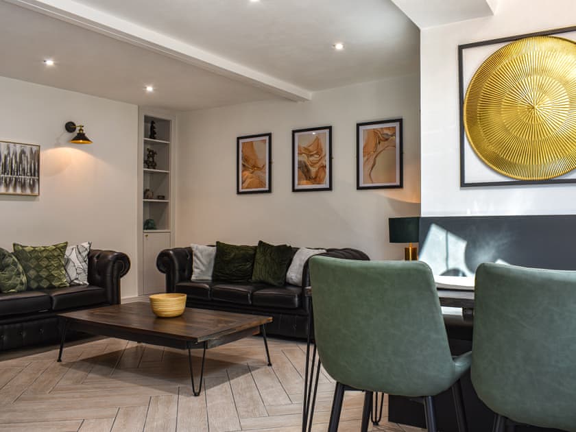 Living room/dining room | Wesley Chapel, Whitby