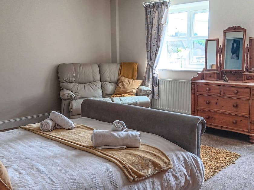 Kingsize bedroom  | Harrison House, Low Pittington, near Durham