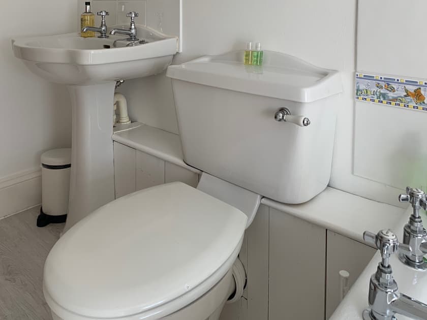 Bathroom | Courtyard Barn at Summercourt, Summercourt, near Newquay