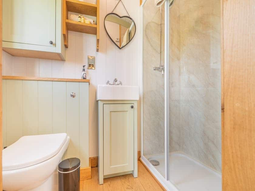 Shower room | The Wensleydale Hut - Hollow Hill Huts, Rathmell, near Settle