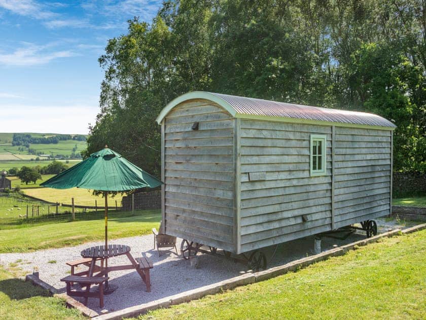 Exterior | The Wensleydale Hut - Hollow Hill Huts, Rathmell, near Settle