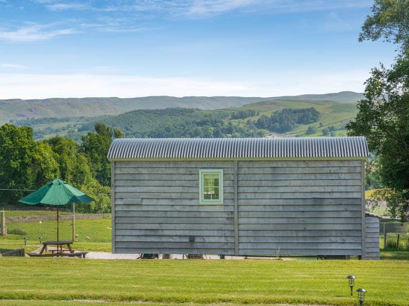 Exterior | The Wensleydale Hut - Hollow Hill Huts, Rathmell, near Settle