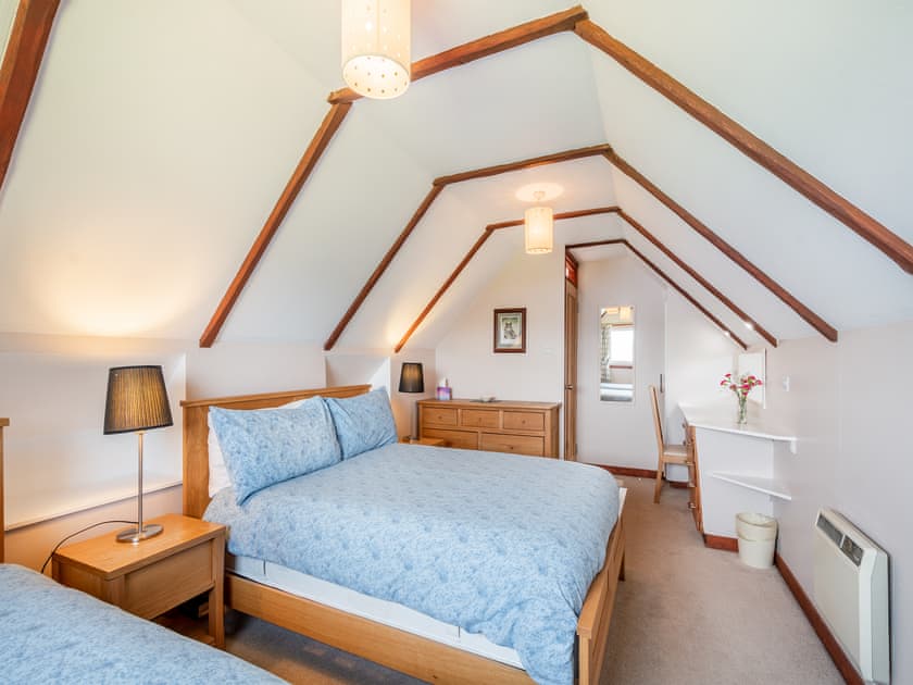 Twin bedroom | Rowan Cottage - Stronchullin Holiday Cottages, Blairmore, near Dunoon