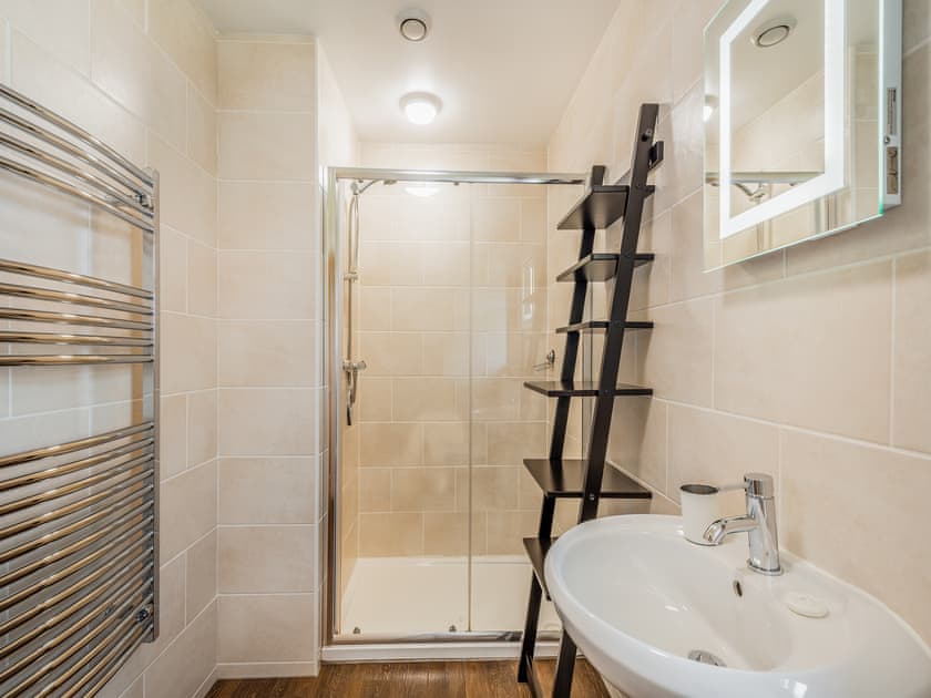 Bathroom | Rowan Cottage - Stronchullin Holiday Cottages, Blairmore, near Dunoon