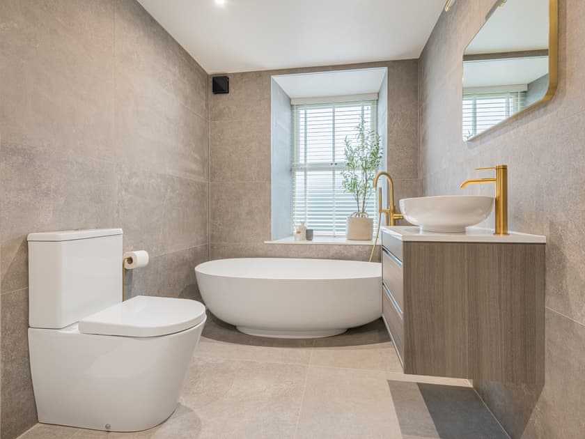 Bathroom | Laurel, Cowan Head, near Staveley