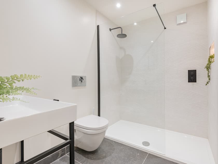 Bathroom | Laurel, Cowan Head, near Staveley