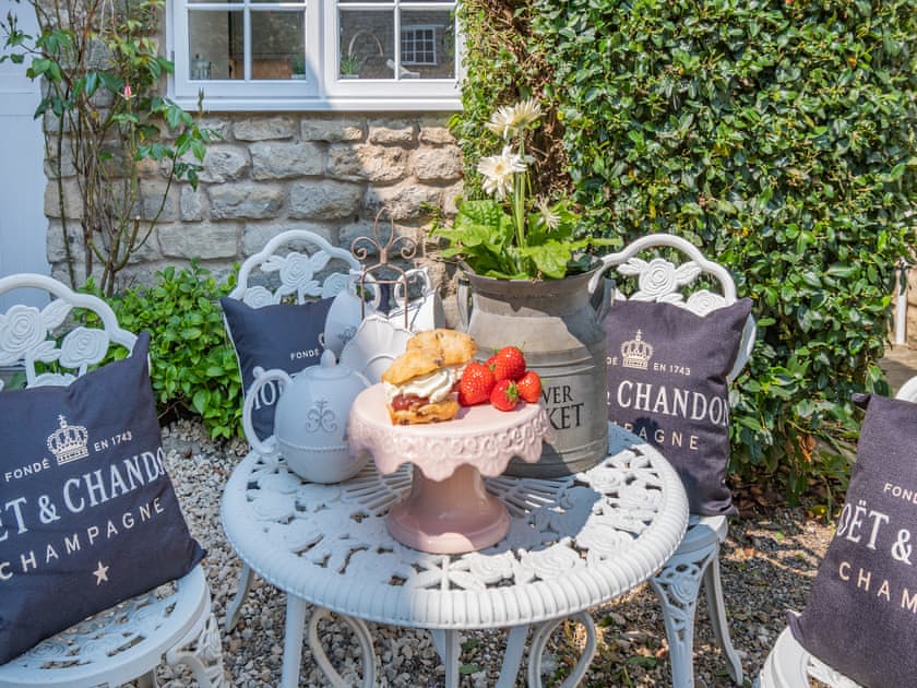 Sitting-out-area | Mill Cottage, Pickering