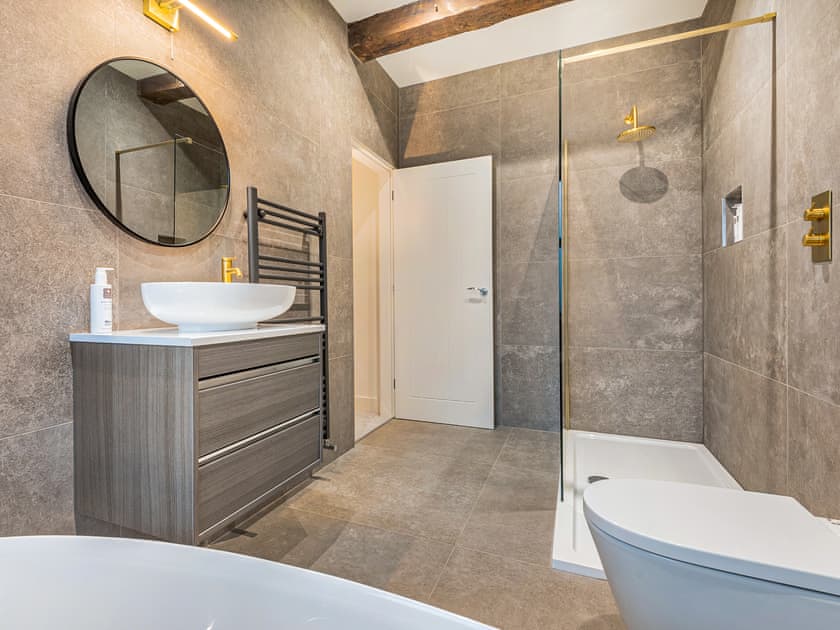 Bathroom | Willow, Cowan Head