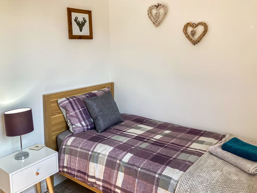 Single bedroom | Castle Park, Ceres, near Cupar