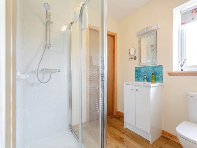 Bathroom | Seashells, Skirza, Near Caithness