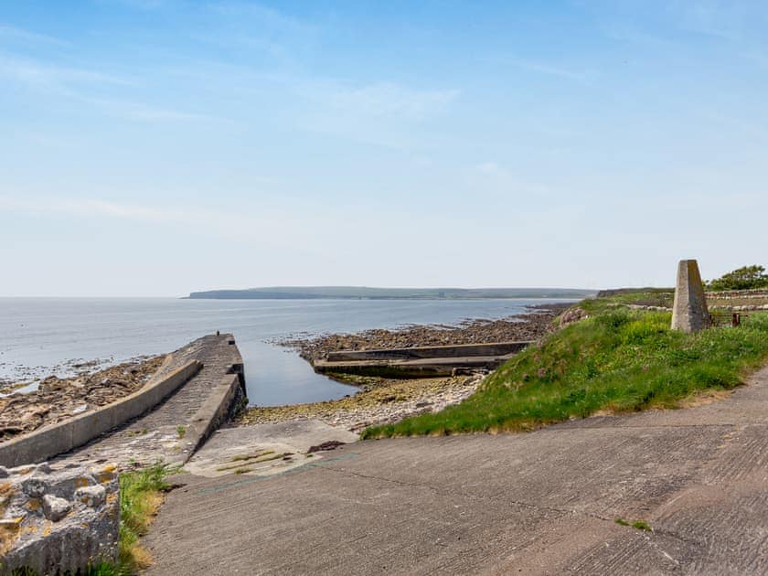 Surrounding area | Seashells, Skirza, Near Caithness