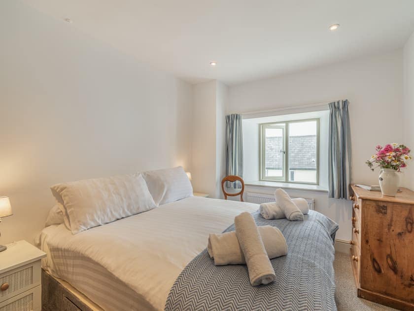 Double bedroom | The Old Brewery - The Old Brewery Cottages, Pembroke