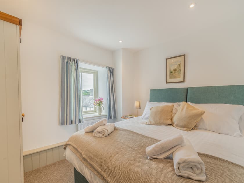 Double bedroom | The Old Brewery - The Old Brewery Cottages, Pembroke