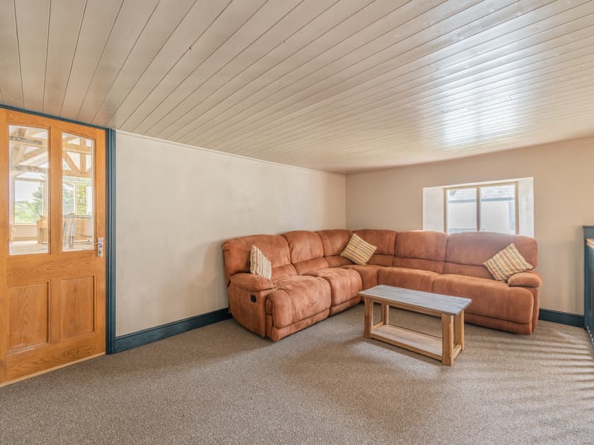 Chill out tv area | The Old Brewery - The Old Brewery Cottages, Pembroke
