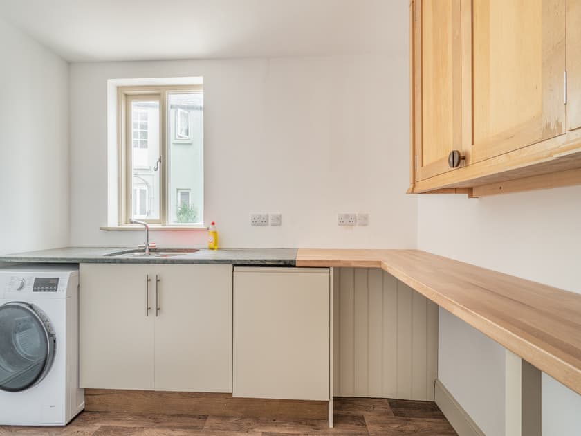 Utility room | The Old Brewery - The Old Brewery Cottages, Pembroke