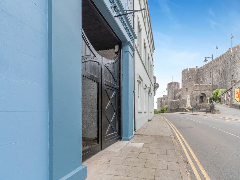 Exterior | The Old Brewery - The Old Brewery Cottages, Pembroke