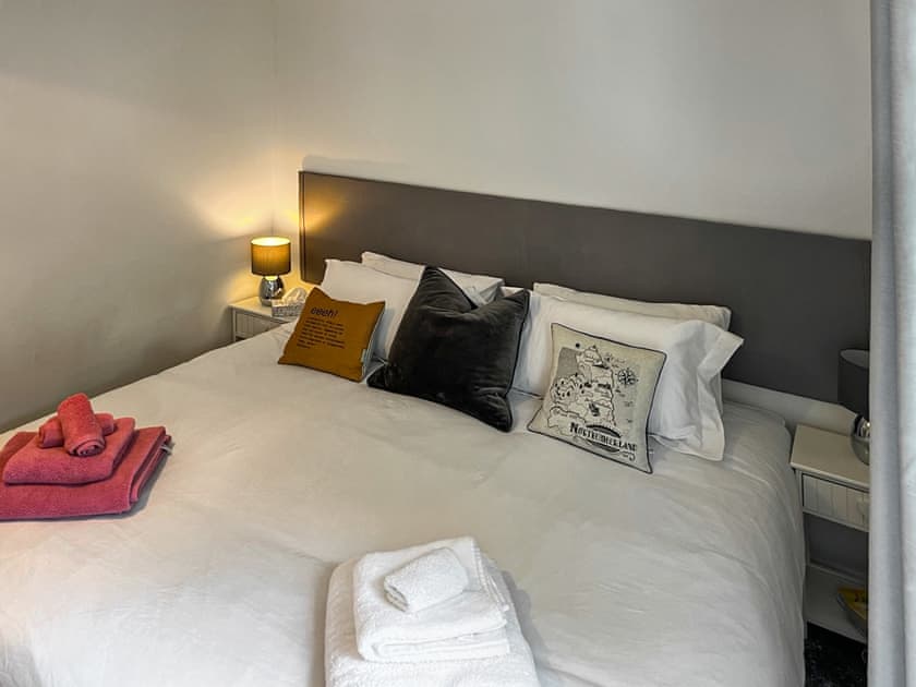 Double bedroom | Burn View - Blaydon Burn, near Newcastle upon Tyne
