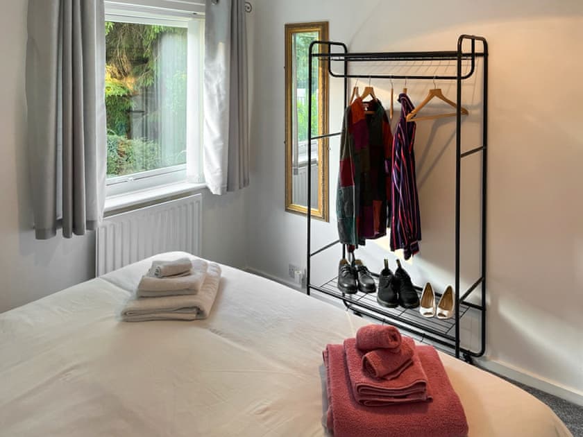 Double bedroom | Burn View - Blaydon Burn, near Newcastle upon Tyne