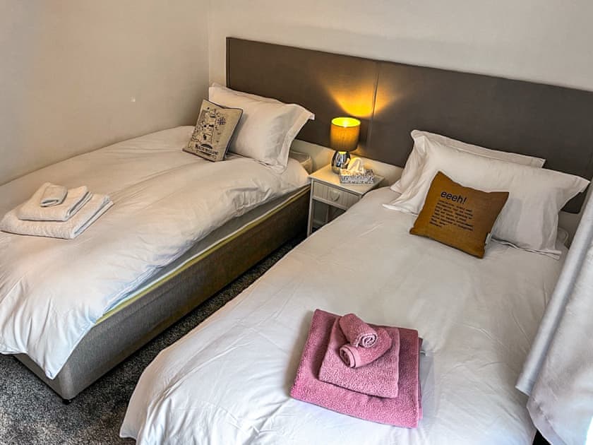 Twin bedroom | Burn View - Blaydon Burn, near Newcastle upon Tyne