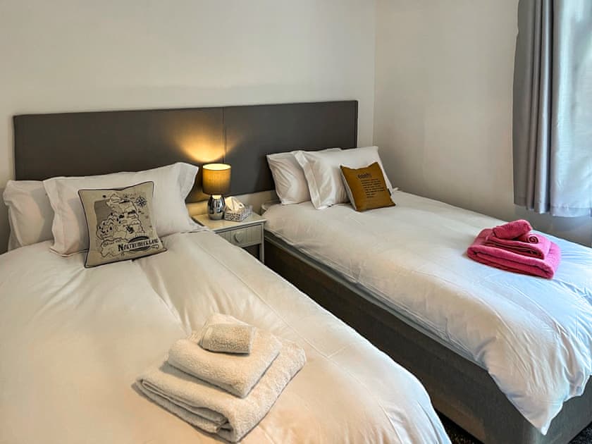 Twin bedroom | Burn View - Blaydon Burn, near Newcastle upon Tyne