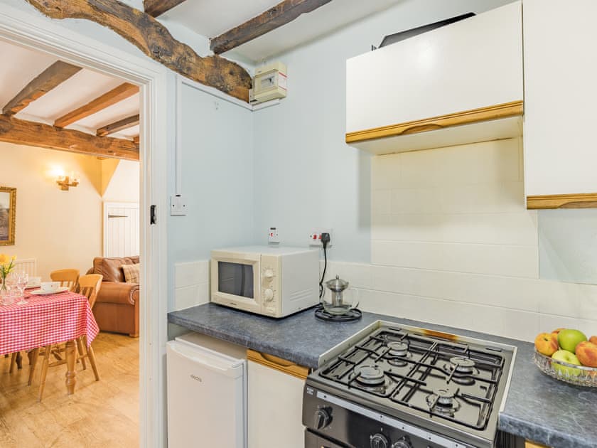 Kitchen | Bluebell Cottage - Pen y Bryn Farm and Holiday Cottages, Betws Yn Rhos
