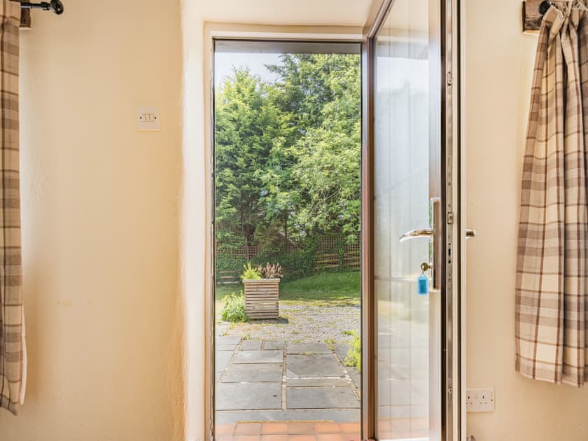 Hallway | Bluebell Cottage - Pen y Bryn Farm and Holiday Cottages, Betws Yn Rhos