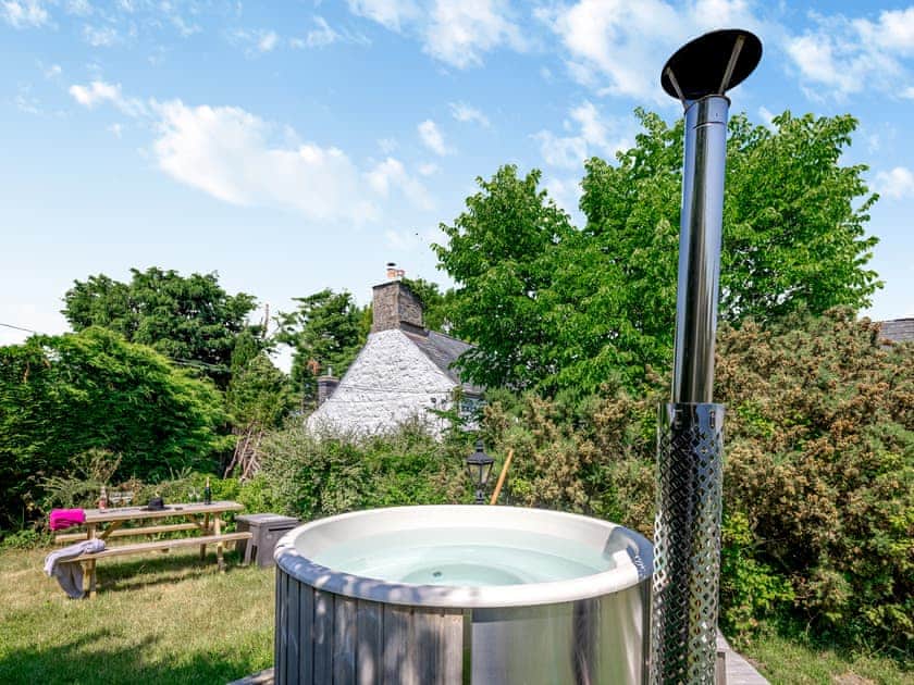 Cottages Hot tub  | Lavender Cottage - Pen y Bryn Farm and Holiday Cottages, Betws Yn Rhos